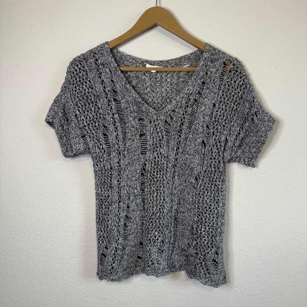 Eileen Fisher Gray Crochet Linen Blend Short Sleeve Open Knit V Neck Top Size SM